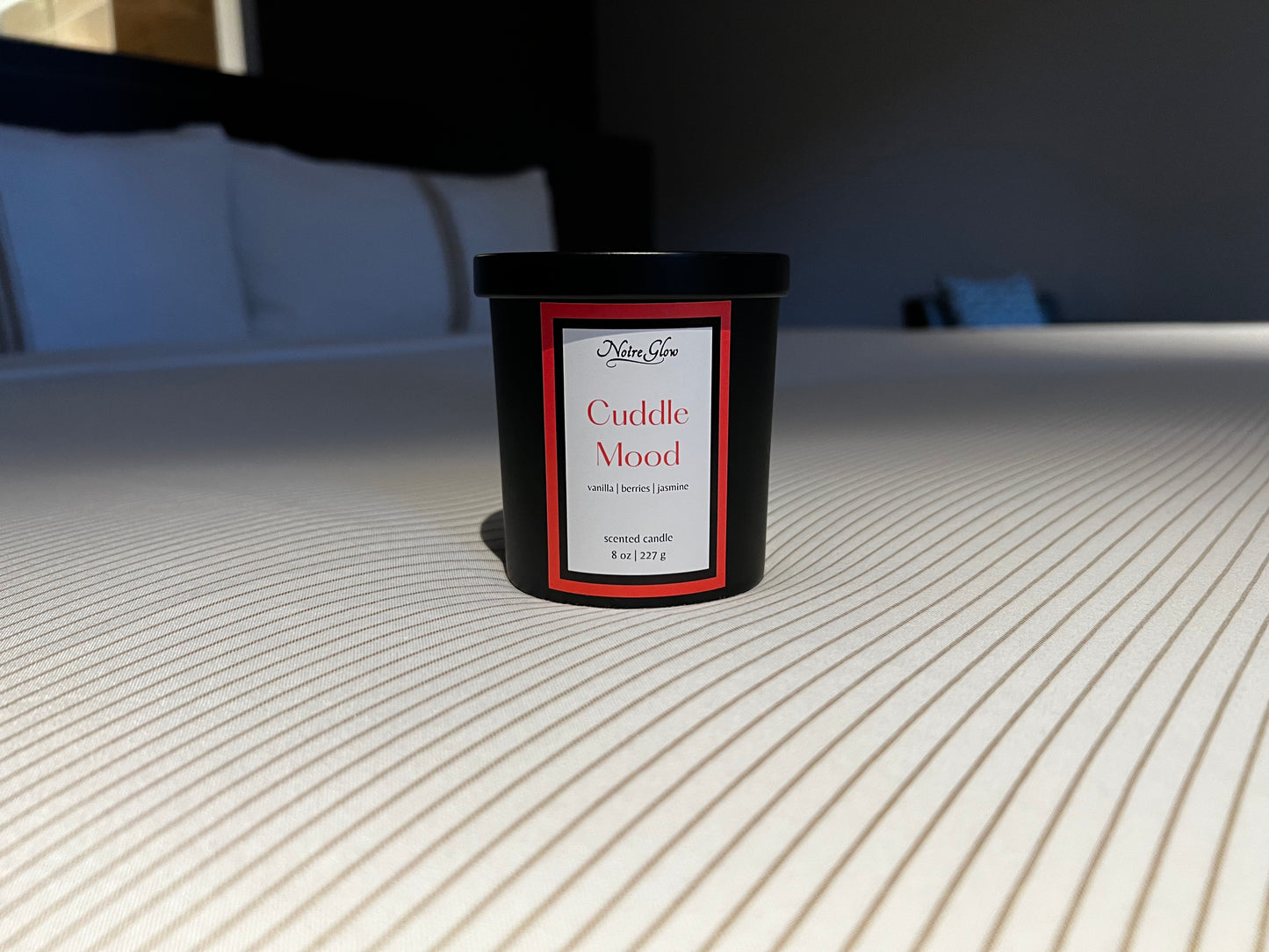 Cuddle Mood 8oz Candle